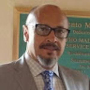 Meet your Posher, Efrain